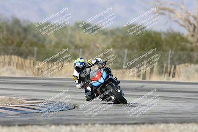 media/Dec-01-2025-Moto Forza (Mon) [[2daa91e15f]]/2-Intermediate Group/Session 3 (Turn 3)/